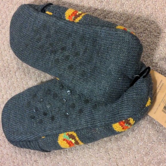 Cozy Cabin Men's Cheeseburger Slippers Size 8-12.5 NWT - Picture 6 of 6